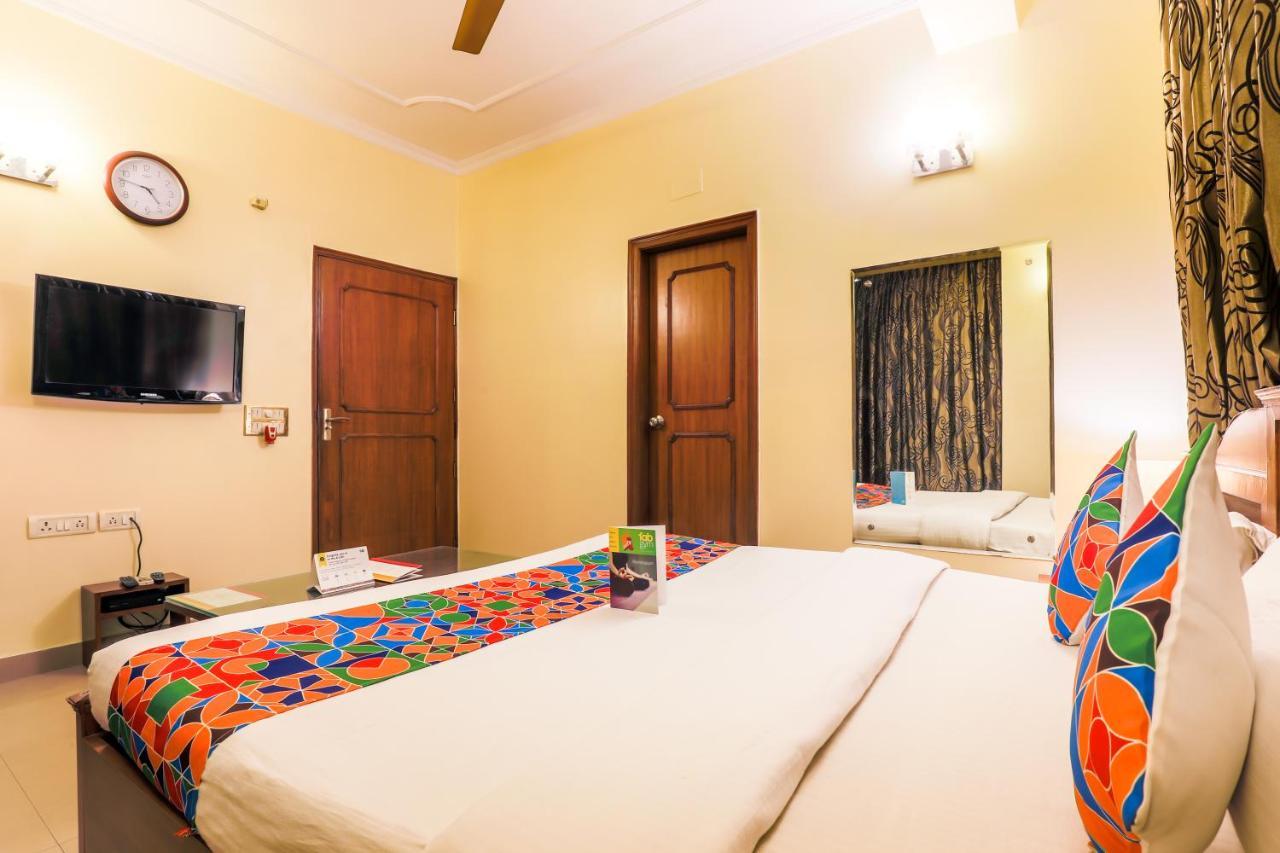 Fabhotel Kashish Residency Sector 26 Noida Zewnętrze zdjęcie